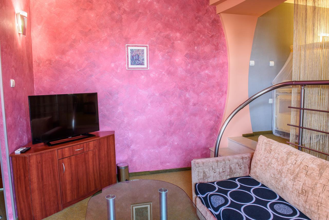 Hotel Kapri Yambol Ngoại thất bức ảnh